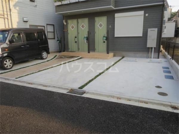 22/30 駐車場