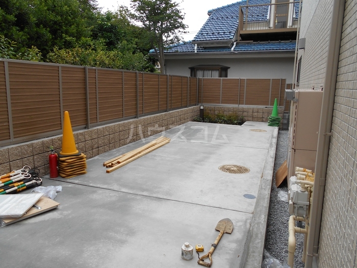24/24 駐車場