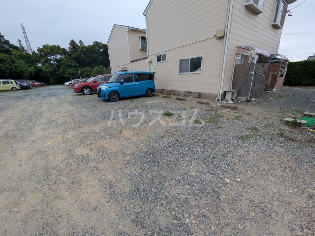 22/23 駐車場
