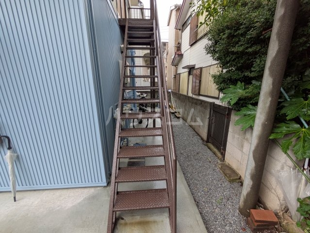 3/7 エントランス