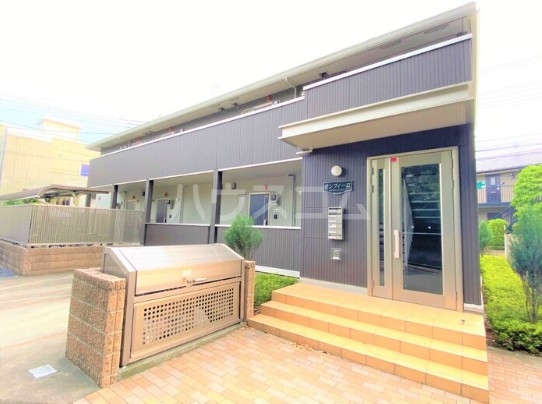 14/17 エントランス