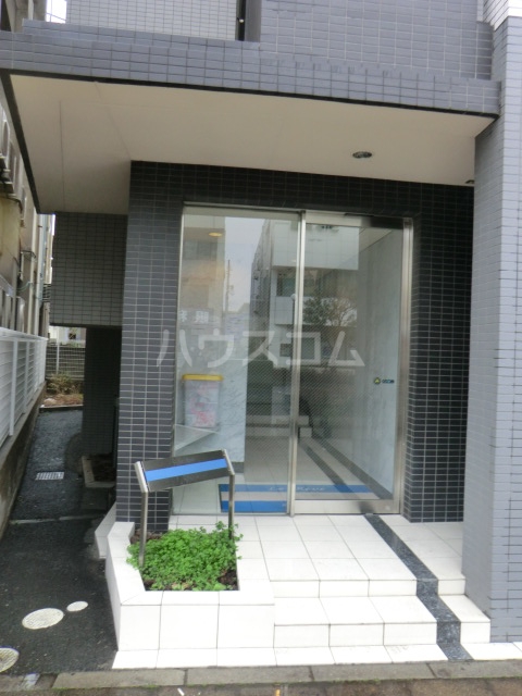 16/22 エントランス