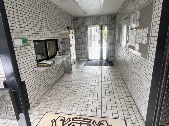 3/4 エントランス