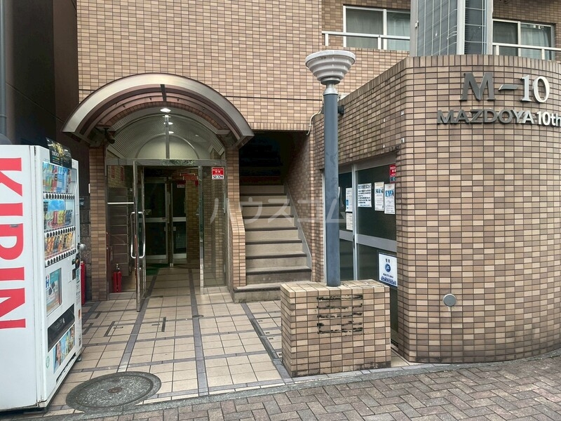 15/25 エントランス