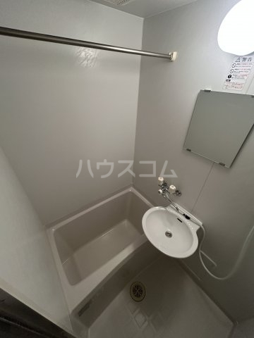 17/30 浴室