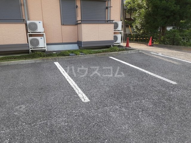 24/26 駐車場