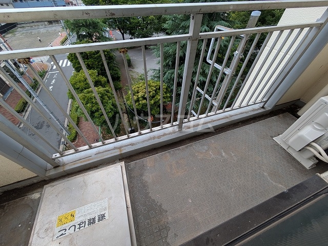 21/30 バルコニー