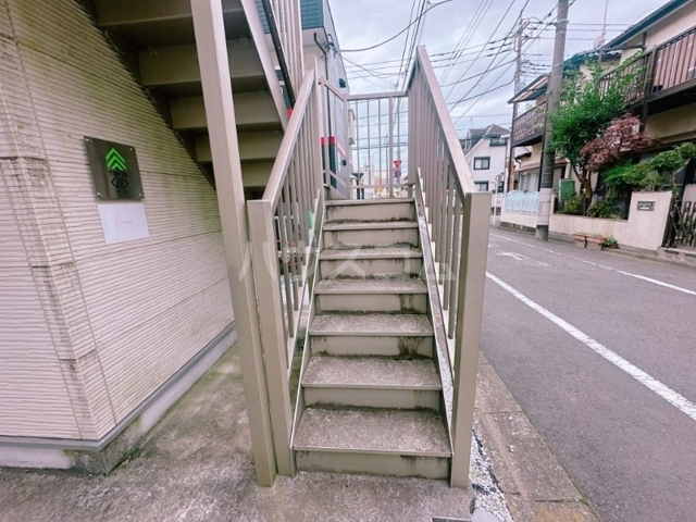14/15 エントランス