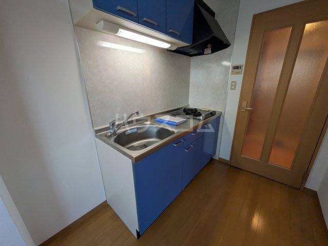 13/30 キッチン