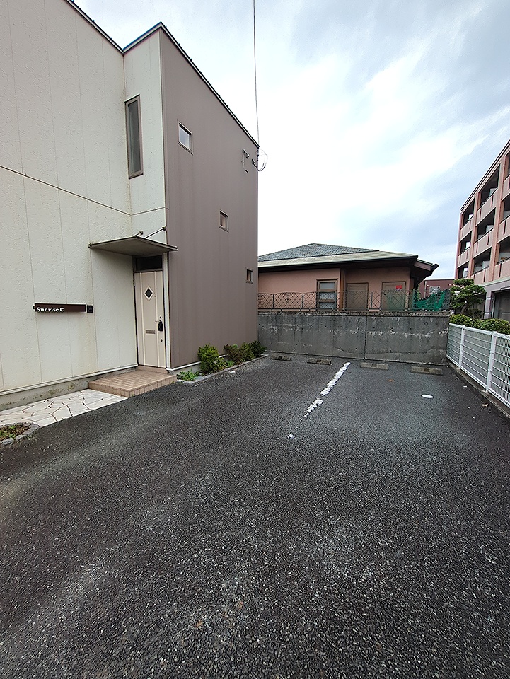 2/7 駐車場