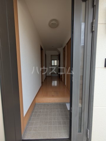 13/30 玄関