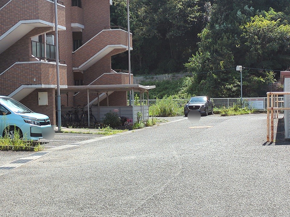 23/25 駐車場