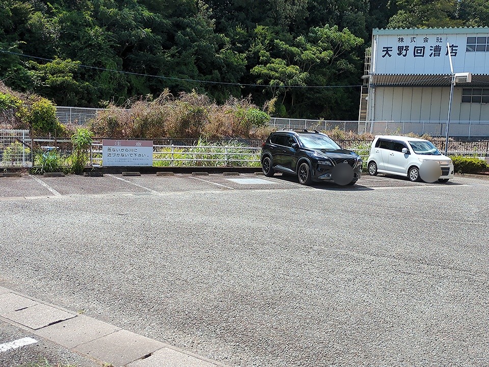 24/26 駐車場