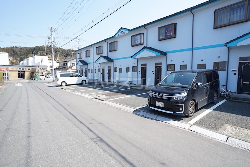 20/30 駐車場