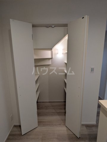 13/29 収納