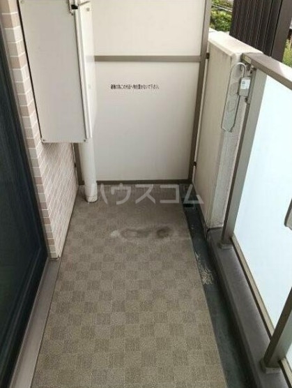 13/18 バルコニー