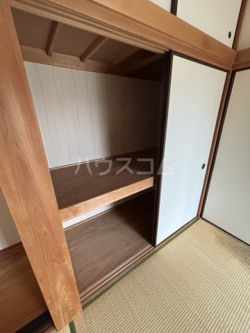 13/28 収納