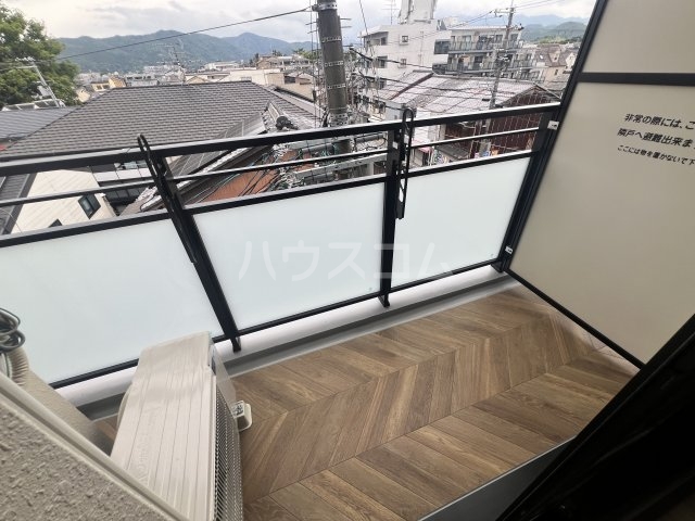 23/30 バルコニー