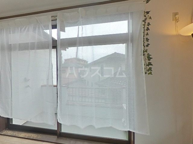 21/30 エントランス
