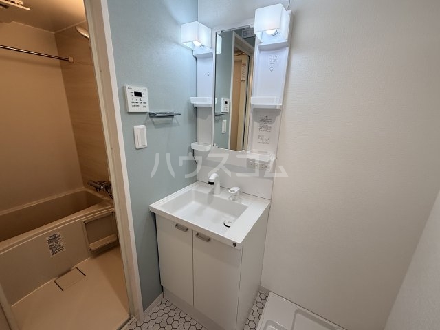 15/30 洗面