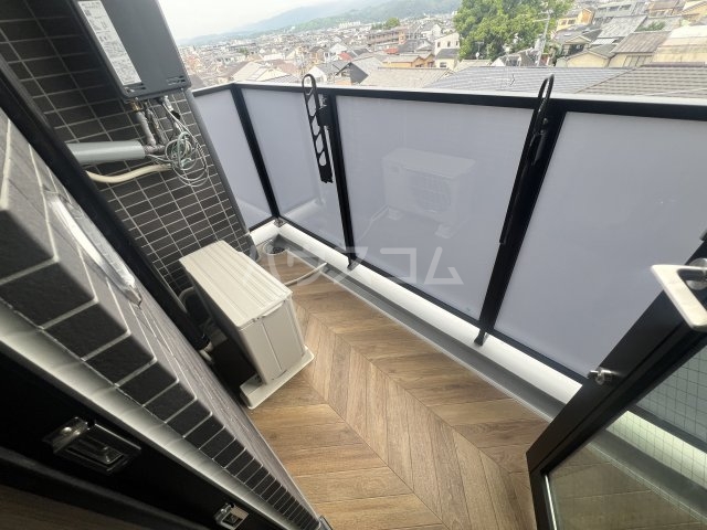 21/30 バルコニー