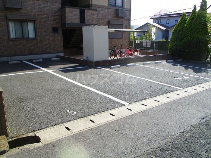 14/15 駐車場