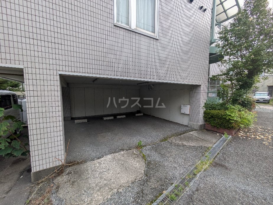 21/30 駐車場