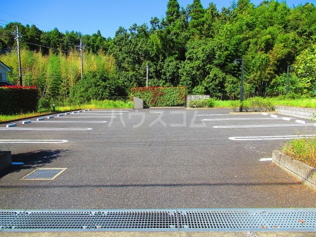 16/19 駐車場