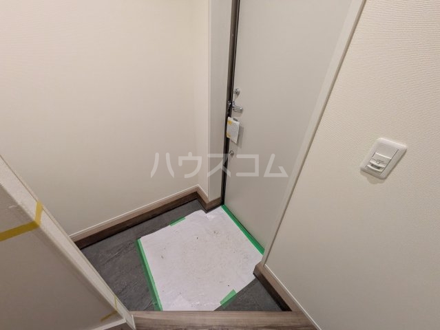 17/30 玄関
