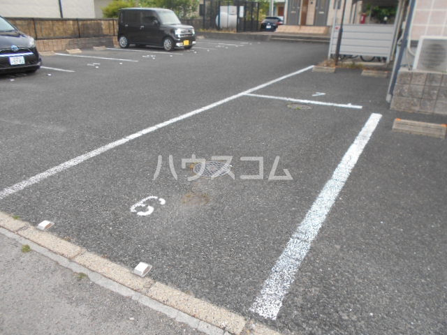 21/29 駐車場