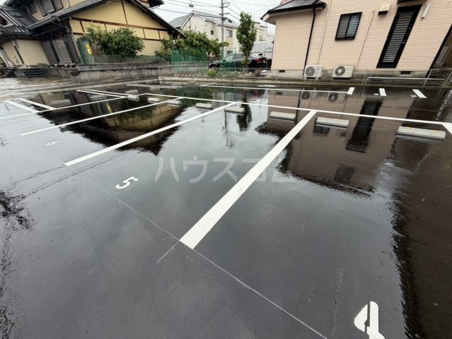 22/30 駐車場