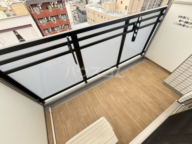 19/30 バルコニー