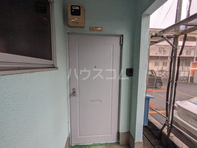 28/30 エントランス
