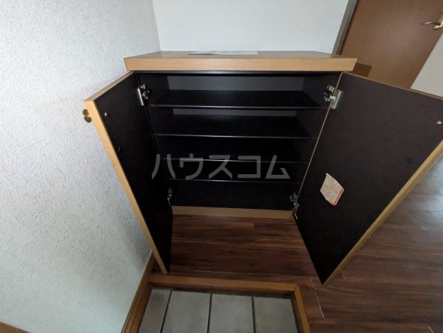 14/30 玄関