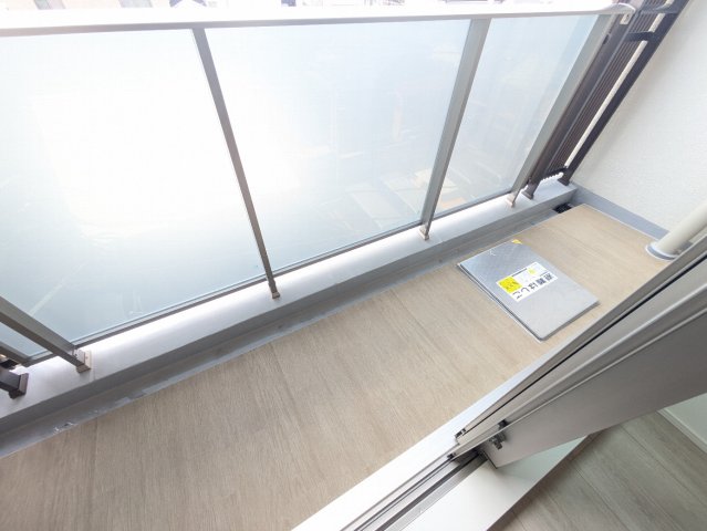 19/30 バルコニー