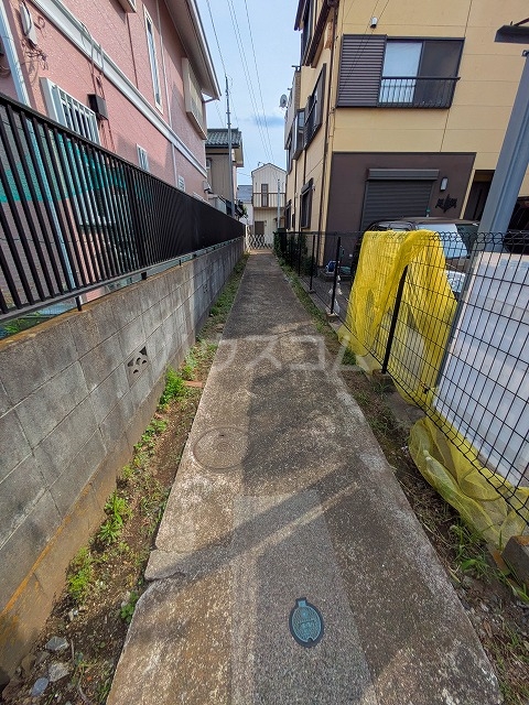 28/30 エントランス