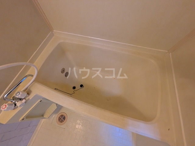 16/30 浴室