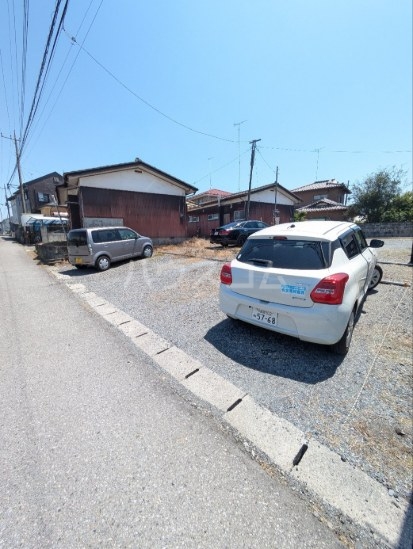 22/25 駐車場