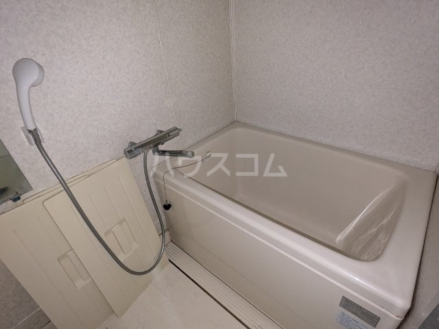 17/30 浴室