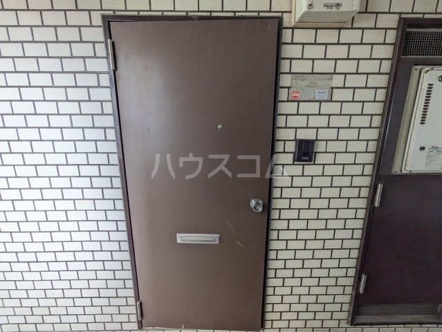 14/30 玄関
