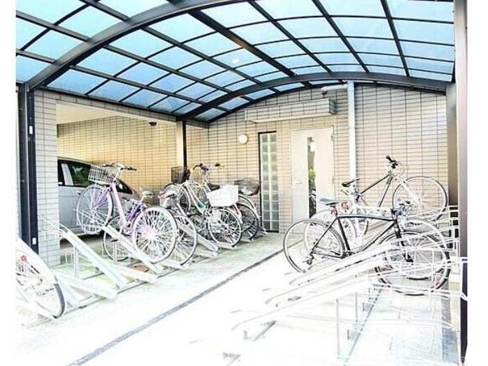 20/29 駐車場