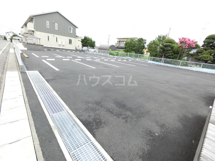 25/30 駐車場