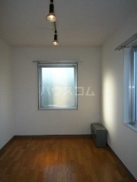 19/23 エントランス