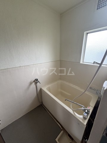 15/28 浴室