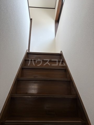 19/30 玄関