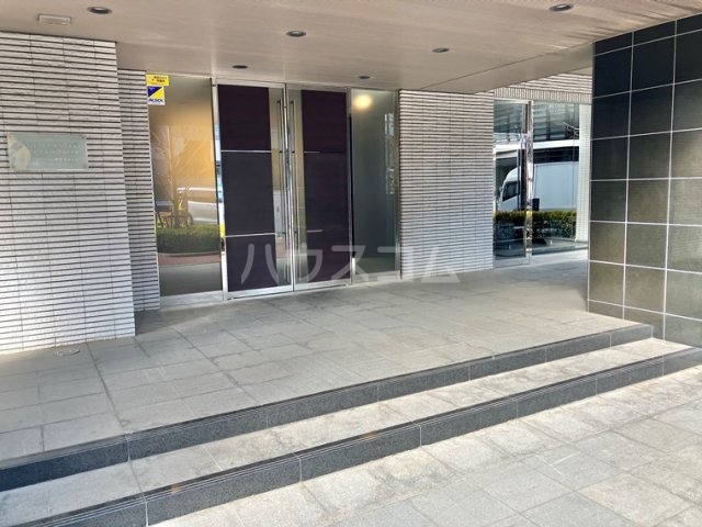 14/16 エントランス