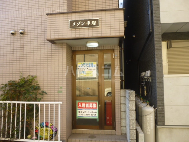 18/25 エントランス
