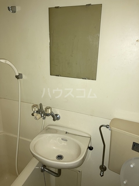 17/28 洗面