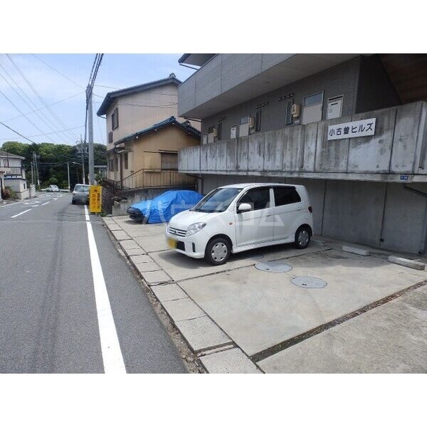 17/20 駐車場