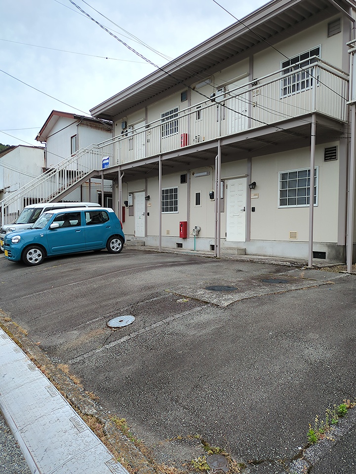 2/5 駐車場